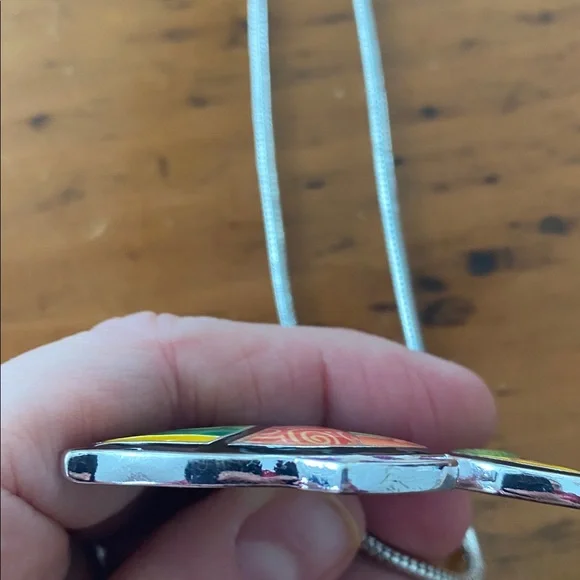 Vintage pop art multicolor fish pendant with silver tone chain NWOT condition - Picture 4 of 9